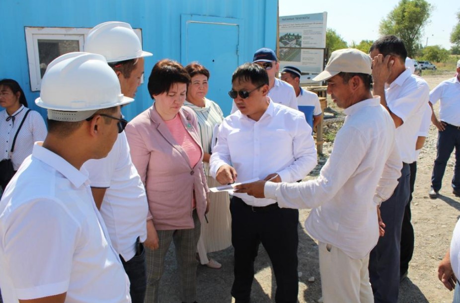 Мәжіліс депутаттары мектептердің құрылысына бақылау жүргізді