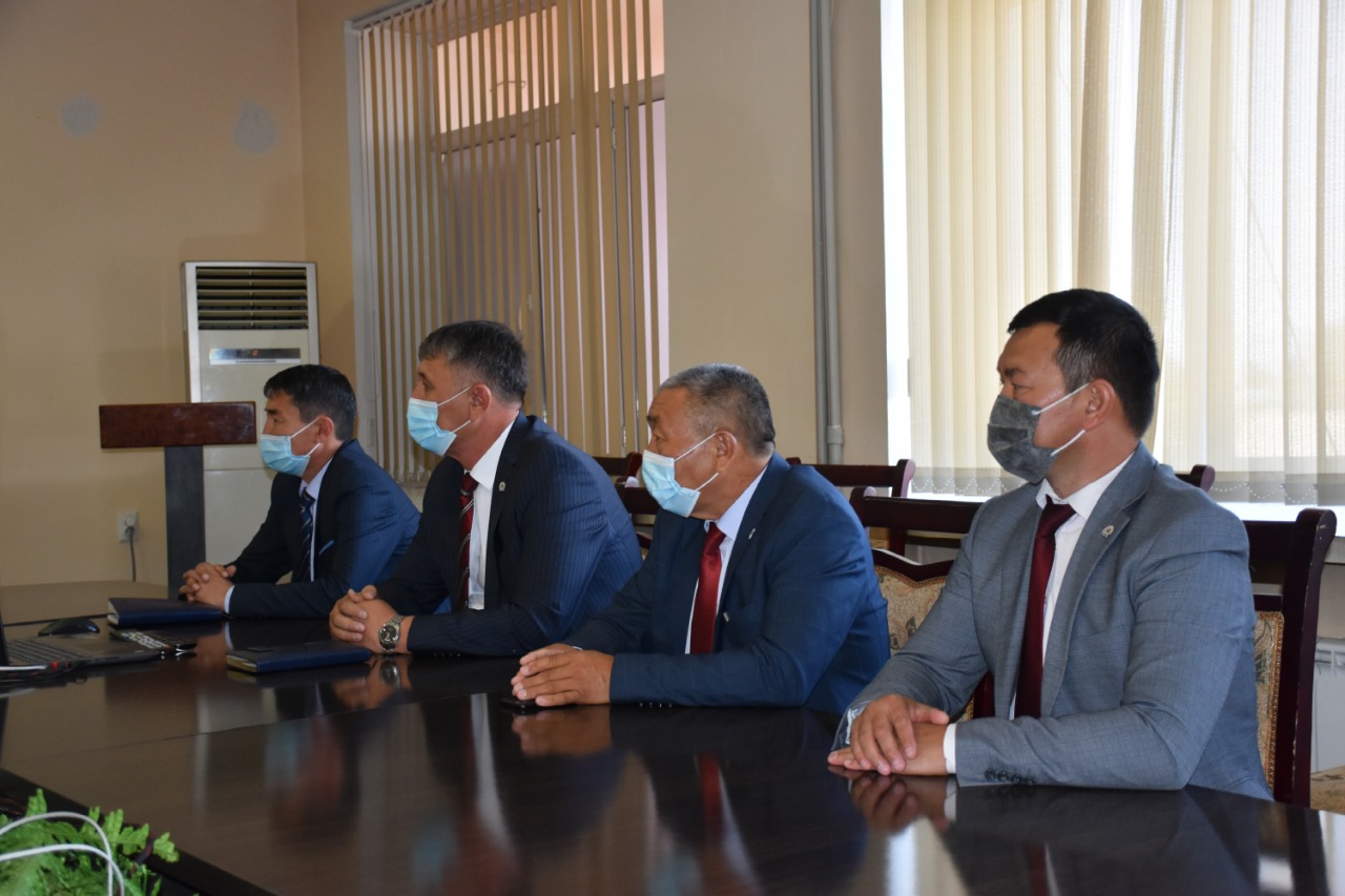 Сайланған әкімдер іске кірісті